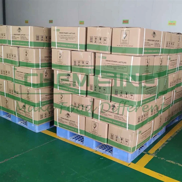 Food Ingredient E471 Distilled Monoglycerides DMG Flake CAS No. 123-94-4